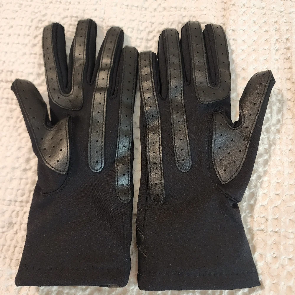 N/A women black